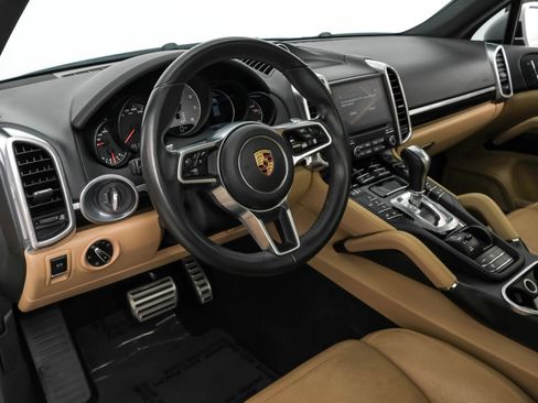 Used 2017 Porsche Cayenne S w/ Premium Plus Package image 2