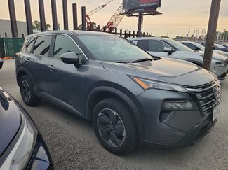 Used 2025 Nissan Rogue SV FWD video 1