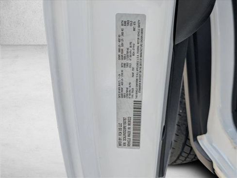 Used 2024 RAM ProMaster 2500 w/ Convenience Group FWD image 19