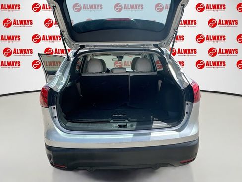 Used 2019 Nissan Rogue Sport SL w/ Premium Package FWD image 30