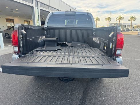 Used 2019 Toyota Tacoma TRD Sport w/ Technology Package image 34