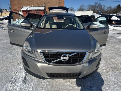 Used 2012 Volvo XC60 3.2 Premier image 32