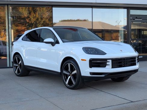 New 2026 Porsche Cayenne Coupe image 7