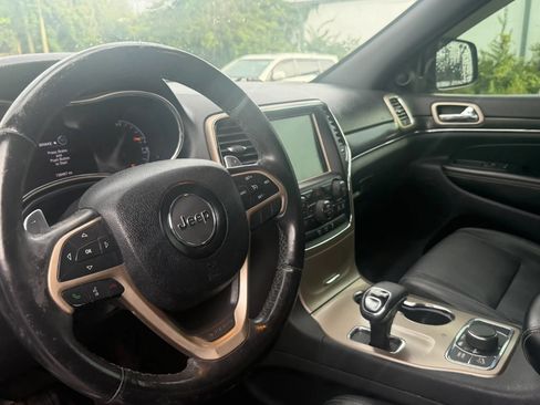 Used 2014 Jeep Grand Cherokee Limited AWD/4WD image 9