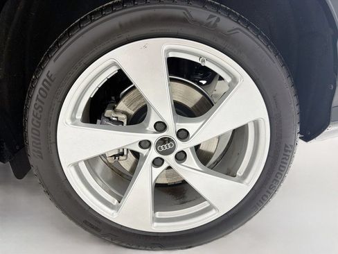Used 2025 Audi Q5 Premium Plus AWD/4WD image 37