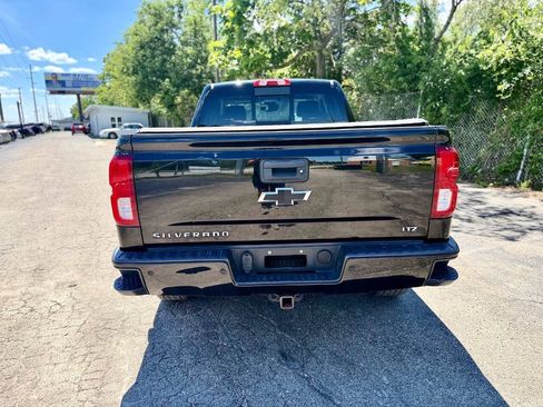 Used 2016 Chevrolet Silverado 1500 LTZ Z71 w/ LTZ Plus Package AWD/4WD image 4