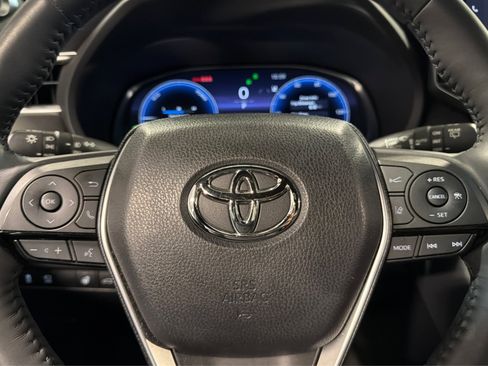 Used 2023 Toyota Venza Limited AWD/4WD image 22
