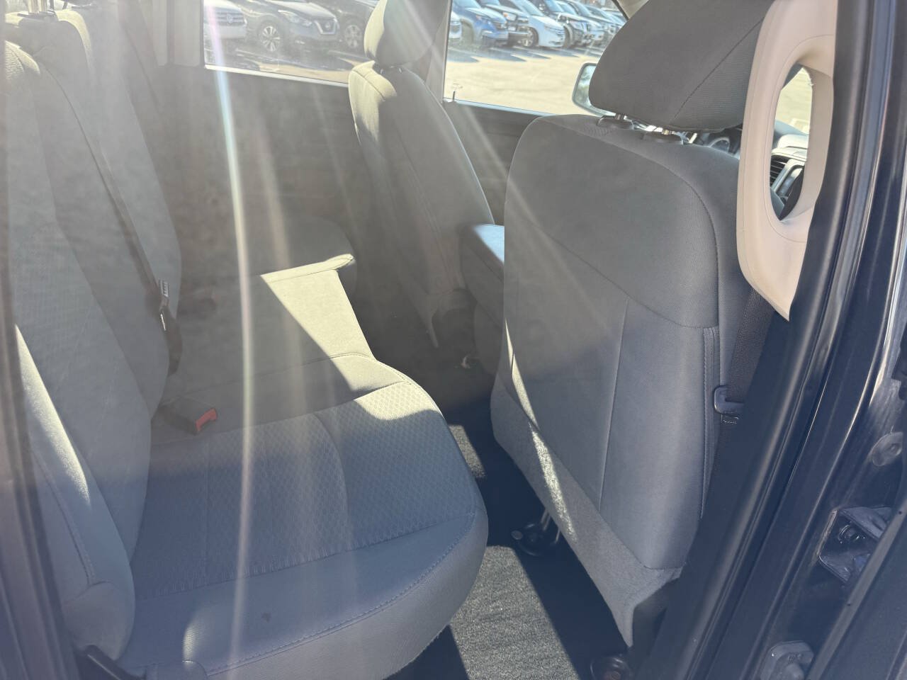 Used 2017 RAM 1500 Express AWD/4WD image 16