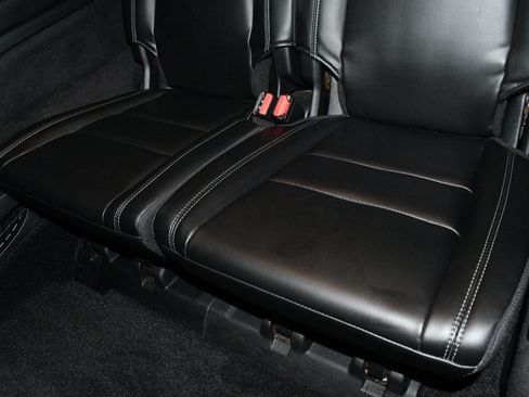 Used 2022 Dodge Durango GT RWD image 23