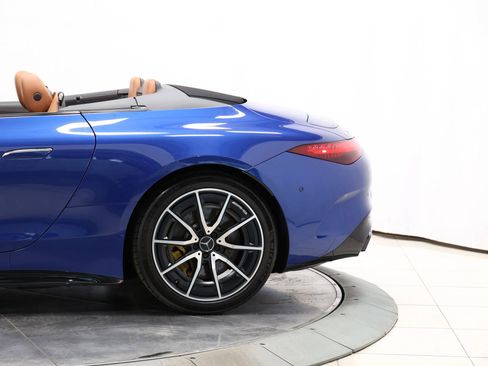 Used 2022 Mercedes-Benz SL 55 AMG 4MATIC image 9