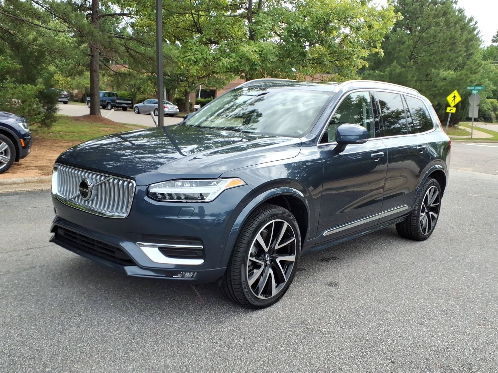 Certified 2025 Volvo XC90 B6 Plus w/ Protection Package Premier AWD/4WD image 10