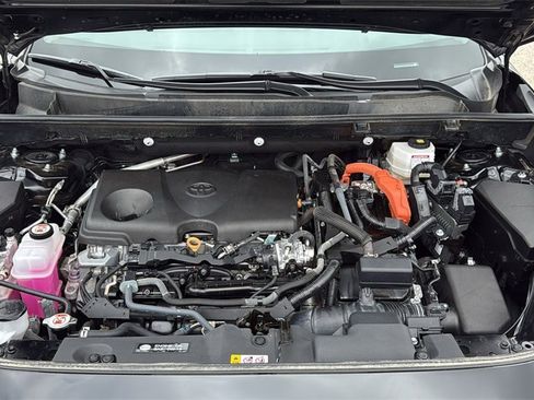 Used 2024 Toyota RAV4 XLE Premium image 30