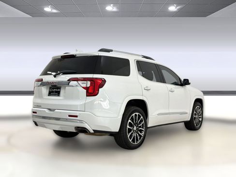 Used 2020 GMC Acadia Denali w/ Technology Package FWD image 9
