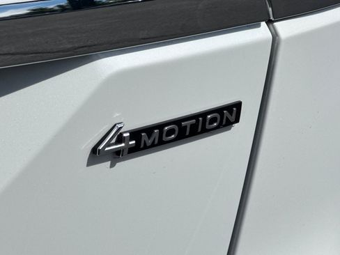 Used 2025 Volkswagen Atlas SEL Premium R-Line AWD/4WD image 56