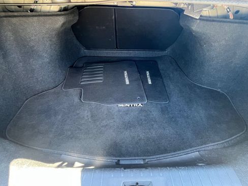 Used 2025 Nissan Sentra SV FWD image 31