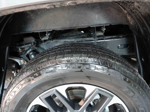 Used 2023 Toyota Tundra Limited image 29