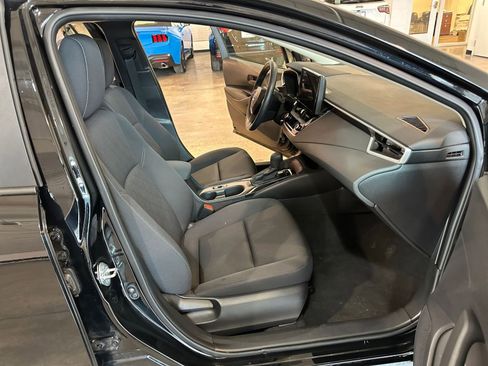 Used 2025 Toyota Corolla LE image 35