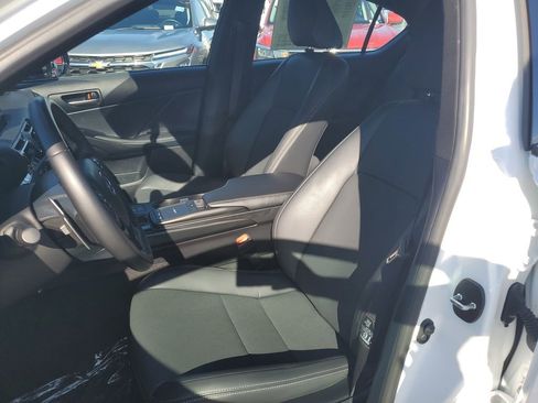 Used 2024 Lexus IS 300 image 15