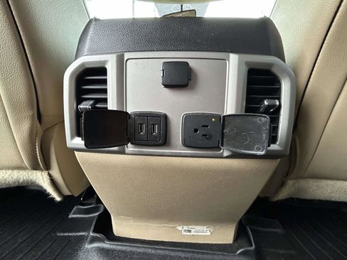 Used 2019 Ford F250 Lariat w/ Lariat Value Package image 15