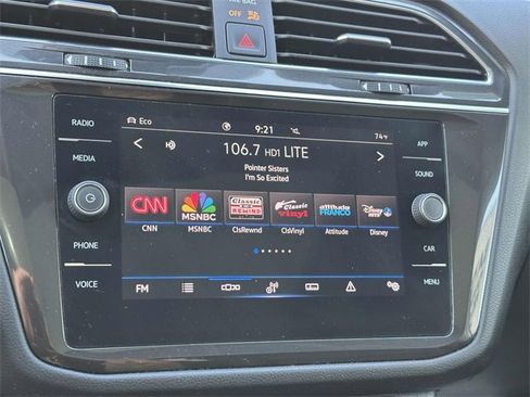 Certified 2022 Volkswagen Tiguan SE w/ Panoramic Sunroof Package image 16