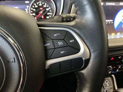 Used 2018 Jeep Compass Latitude w/ Popular Equipment Group image 14