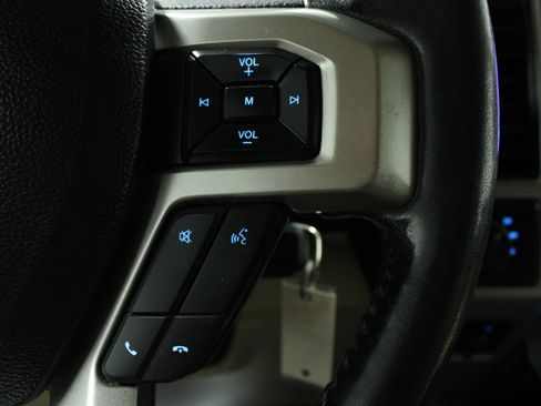 Used 2020 Ford F350 Lariat w/ Snow Plow Prep Package image 20