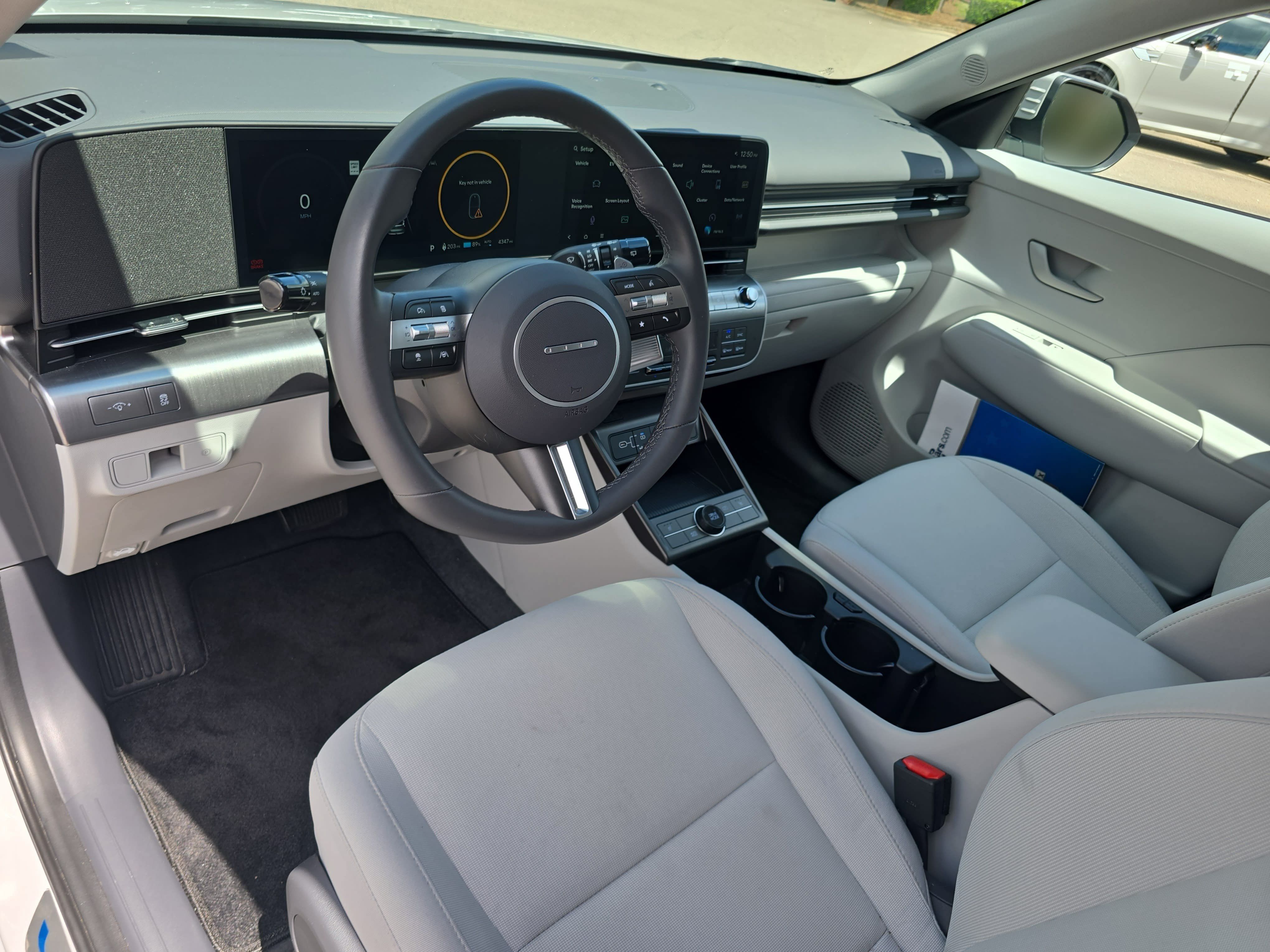 Used 2025 Hyundai Kona SEL FWD image 15