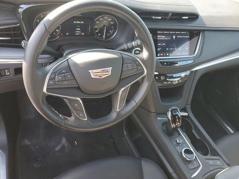 Certified 2023 Cadillac XT5 Luxury AWD/4WD image 12