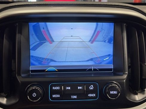 Used 2018 Chevrolet Colorado LT AWD/4WD image 26