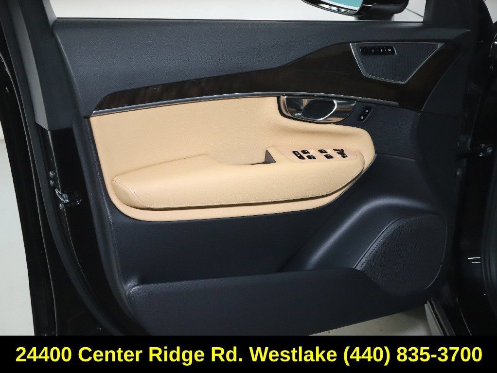 Used 2019 Volvo XC90 T6 Momentum w/ Protection Package Premier AWD/4WD image 16