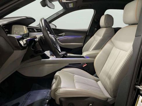 Used 2024 Audi Q8 e-tron Prestige w/ Prestige Package image 57