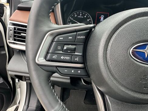 Used 2025 Subaru Outback Touring image 28