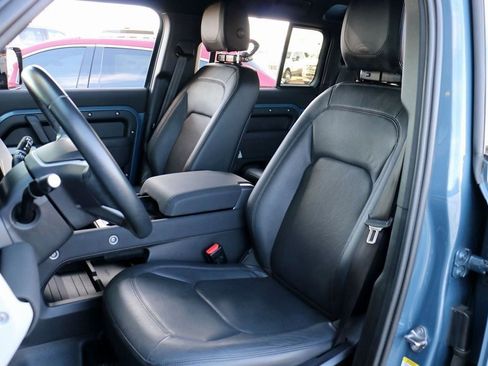 Used 2023 Land Rover Defender 110 S image 19