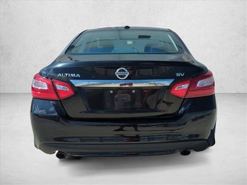 Used 2017 Nissan Altima 2.5 SV FWD image 6
