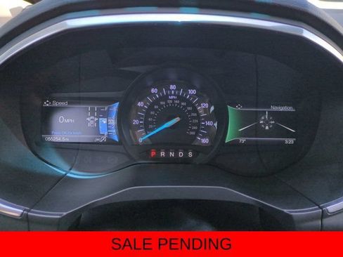 Used 2019 Ford Edge Titanium w/ Equipment Group 301A AWD/4WD image 25