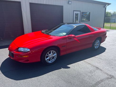 Used 2002 Chevrolet Camaro Z28 w/ Preferred Equipment Group 2 RWD image 1