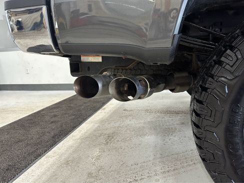 Certified 2017 Ford F350 Lariat w/ Chrome Package image 44