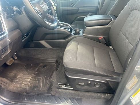 Used 2023 GMC Canyon Elevation w/ Convenience Package image 4