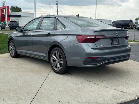 Used 2024 Volkswagen Jetta SE image 5
