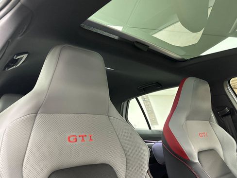 New 2026 Volkswagen GTI SE FWD image 16