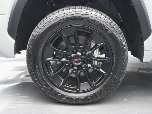 Used 2024 Toyota Tundra SR5 AWD/4WD image 18