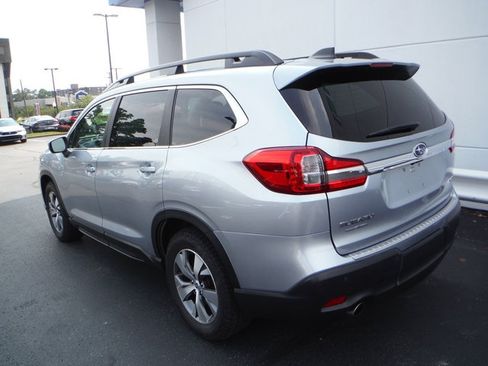 Used 2019 Subaru Ascent Premium AWD/4WD image 9