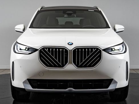 New 2026 BMW X3 xDrive30i w/ Premium Package AWD/4WD image 2