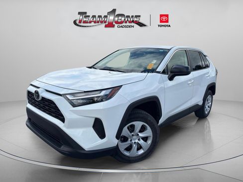 Certified 2025 Toyota RAV4 LE FWD image 4