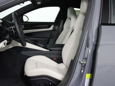 New 2026 Porsche Panamera 4 image 5