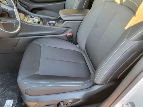 New 2026 Jeep Grand Cherokee L Laredo image 11