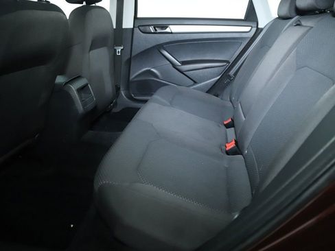 Used 2014 Volkswagen Passat 2.5 S image 14