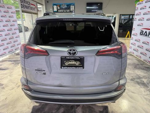 Used 2018 Toyota RAV4 XLE w/ Plus Extra Value Package FWD image 10