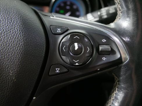 Used 2017 Buick Envision Essence AWD/4WD image 21