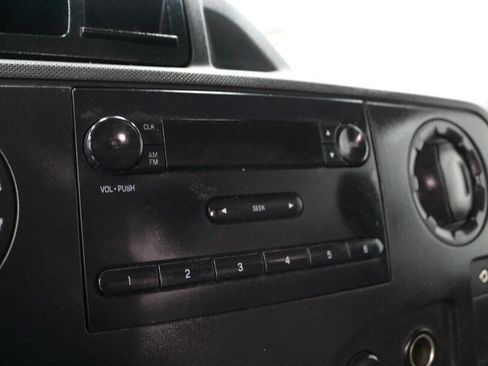 Used 2014 Ford E-150 and Econoline 150 w/ Power Group image 31